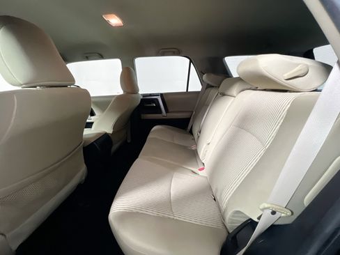 Used 2016 Toyota 4Runner SR5 image 28