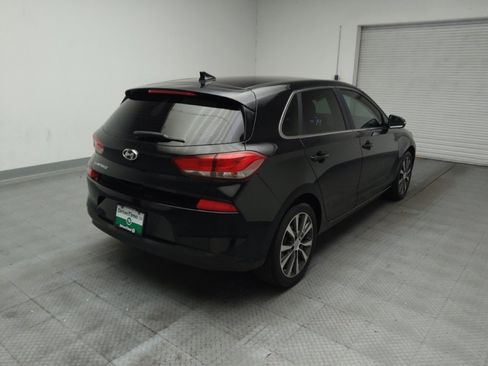 Used 2019 Hyundai Elantra GT w/ Style Package 02 FWD image 9
