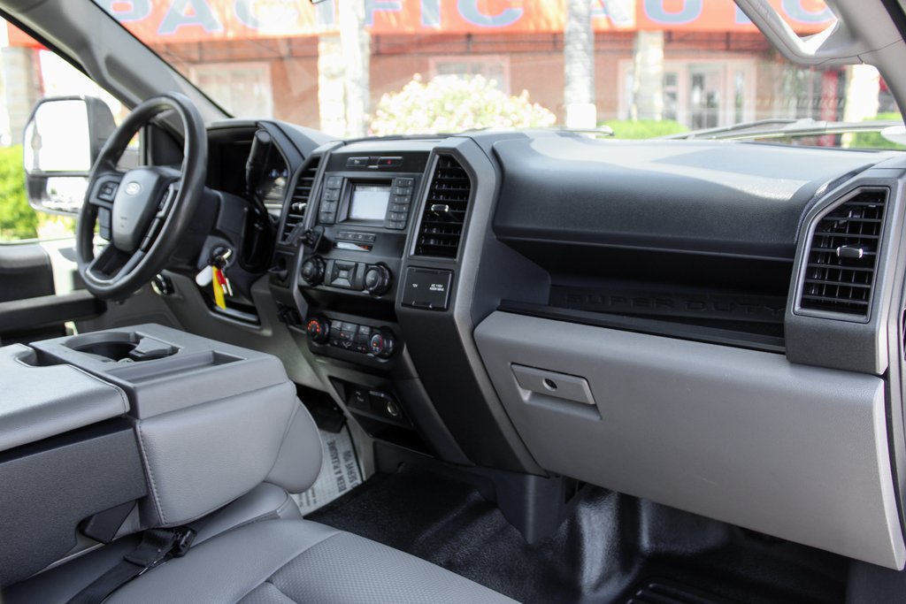 Used 2022 Ford F550 2WD Crew Cab Super Duty w/ Power Equipment Group image 34