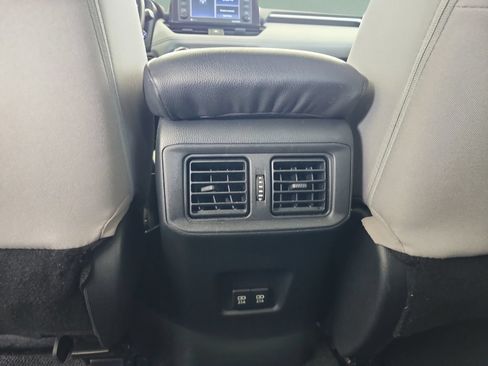 Used 2021 Toyota RAV4 XLE FWD image 26