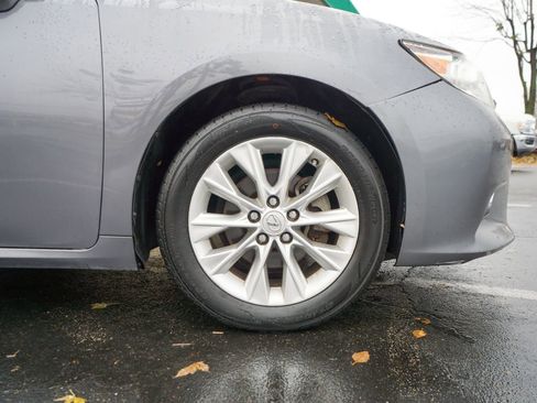 Used 2014 Lexus ES 300h image 5