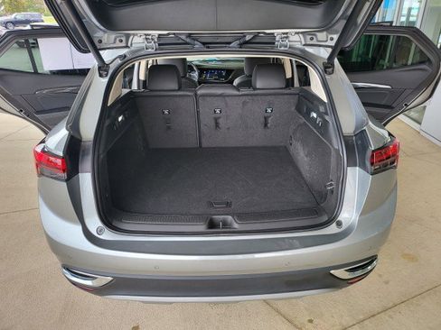 Used 2023 Buick Envision Essence image 13