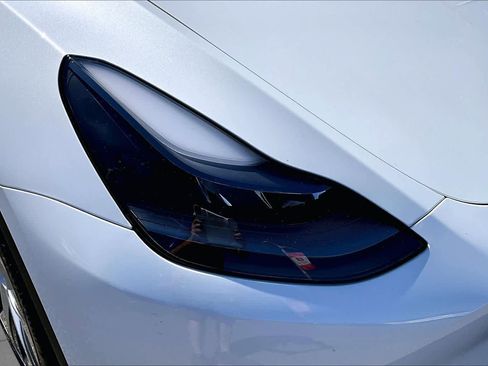 Used 2023 Tesla Model Y AWD image 27