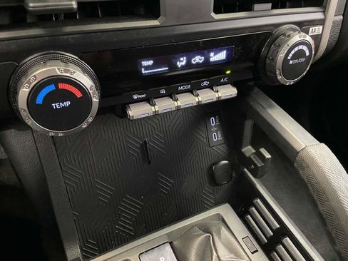 Certified 2024 Toyota Tacoma SR image 21