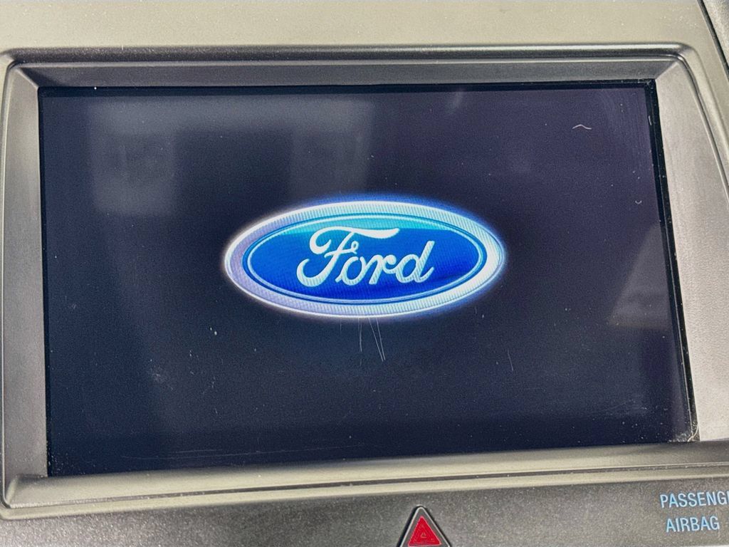 Used 2018 Ford Taurus Limited w/ Driver Assist Package AWD/4WD image 30