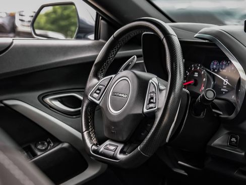 Used 2022 Chevrolet Camaro SS RWD image 11