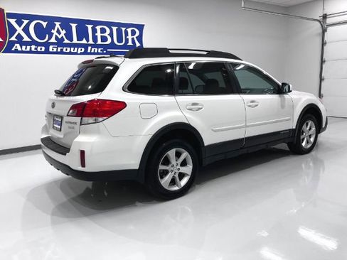 Used 2014 Subaru Outback 2.5i Limited w/ Moonroof Package image 16