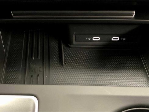 New 2025 Volkswagen Atlas Cross Sport SE image 21