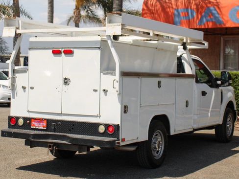 Used 2018 Ford F350 XL w/ Power Equipment Group RWD image 9