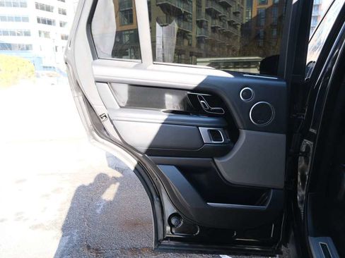 Used 2019 Land Rover Range Rover Autobiography image 25