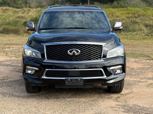 Used 2017 INFINITI QX80 Limited w/ All Season Package image 8