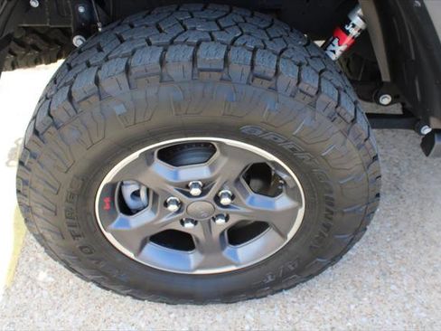 Certified 2020 Jeep Gladiator Rubicon image 17