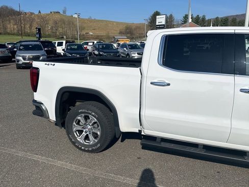 Used 2024 GMC Sierra 1500 SLT image 6
