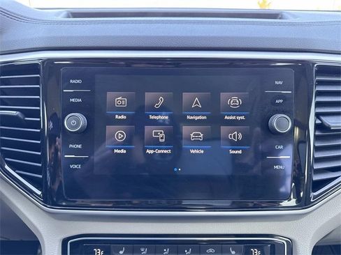 Used 2022 Volkswagen Atlas SEL image 19