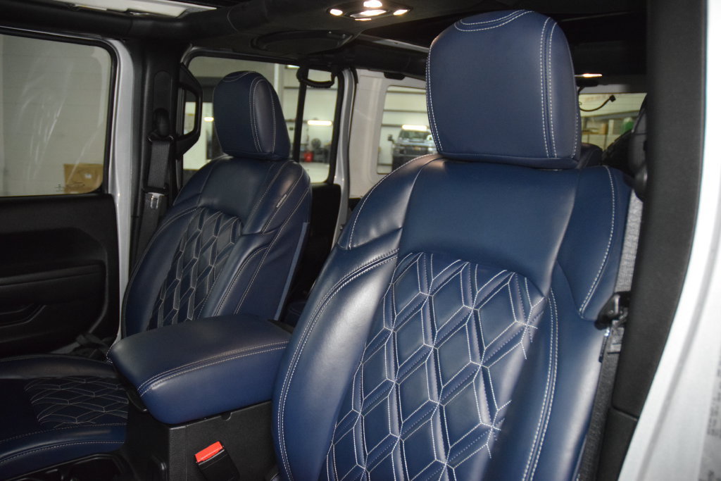 Used 2022 Jeep Wrangler Unlimited Sport w/ Sun And Sound Package AWD/4WD image 42
