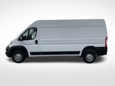 Used 2025 RAM ProMaster 2500 w/ Convenience Group FWD image 10