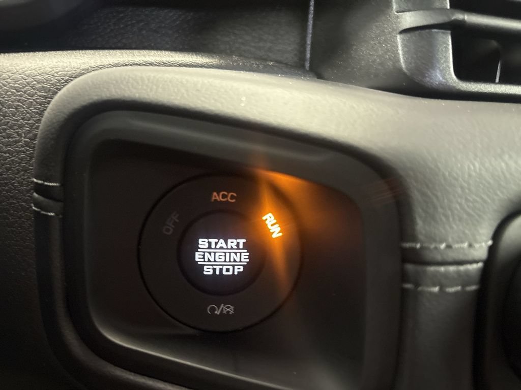 New 2026 Jeep Gladiator Sport AWD/4WD image 17
