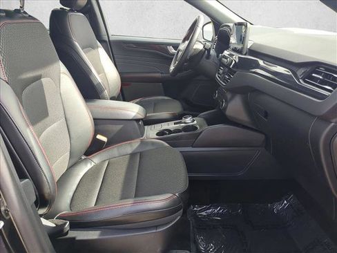 Used 2025 Ford Escape ST-Line image 19