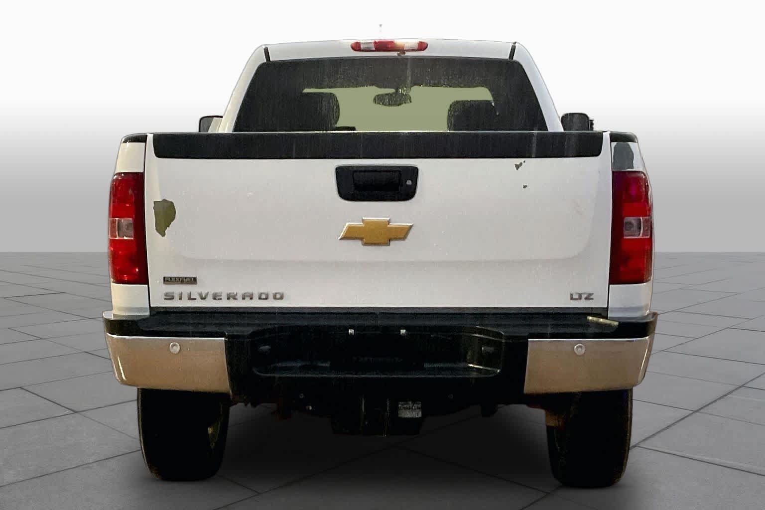 Used 2012 Chevrolet Silverado 2500 LTZ w/ LTZ Plus Package AWD/4WD image 5