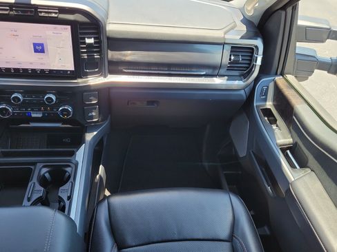 Used 2024 Ford F250 Lariat w/ Lariat Ultimate Package AWD/4WD image 15
