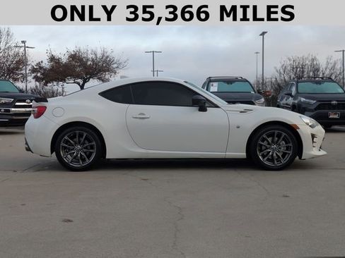 Used 2017 Toyota 86 860 Special Edition image 4
