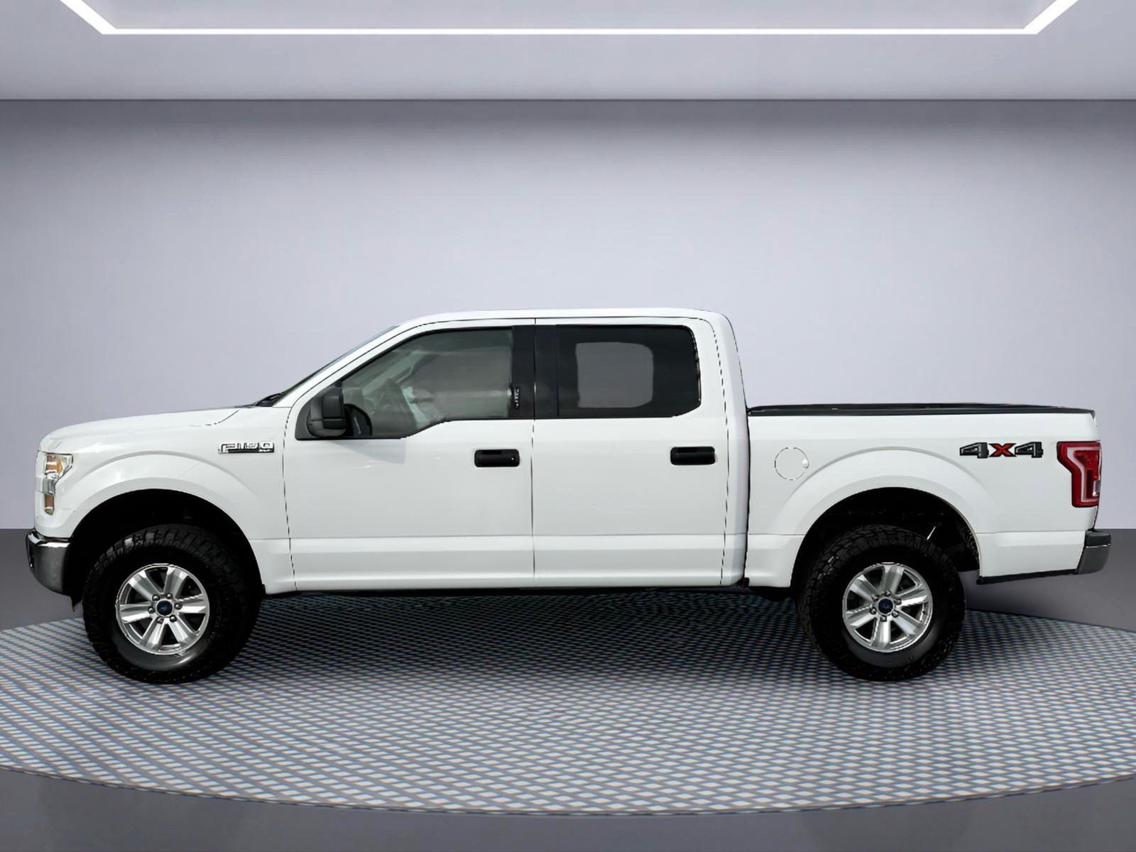 Used 2016 Ford F150 XLT AWD/4WD image 3