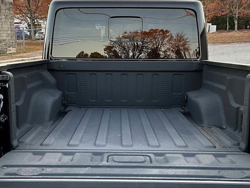 Certified 2023 Jeep Gladiator Overland image 25