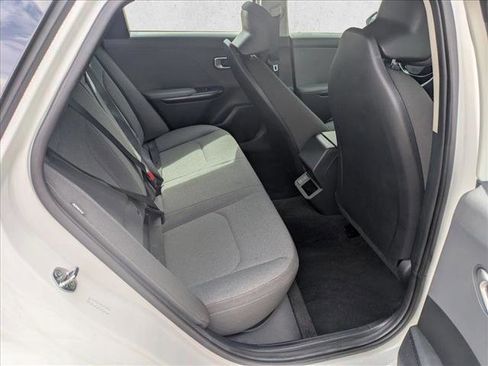 Used 2025 Kia K4 FWD image 17