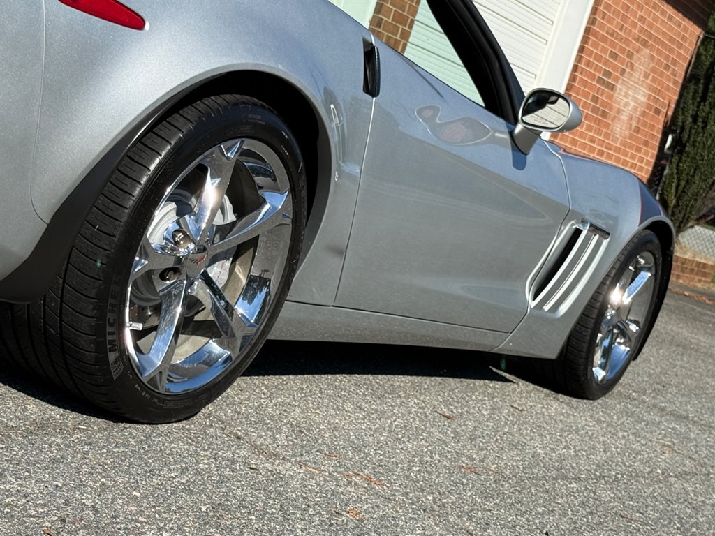 Used 2011 Chevrolet Corvette Grand Sport w/ Preferred Equipment Group RWD image 42