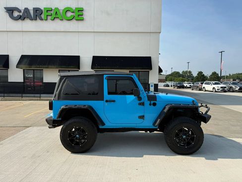 Used 2017 Jeep Wrangler Sport AWD/4WD image 16
