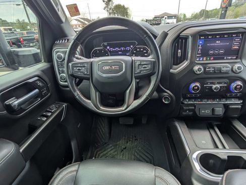 Used 2020 GMC Sierra 2500 AT4 w/ AT4 Premium Package image 16