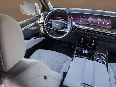 Used 2025 Cadillac Escalade Sport Platinum w/ LPO, Floor Liner Package AWD/4WD image 25