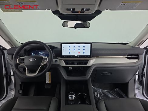 New 2026 Ford Explorer Active w/ Active Comfort Package image 9