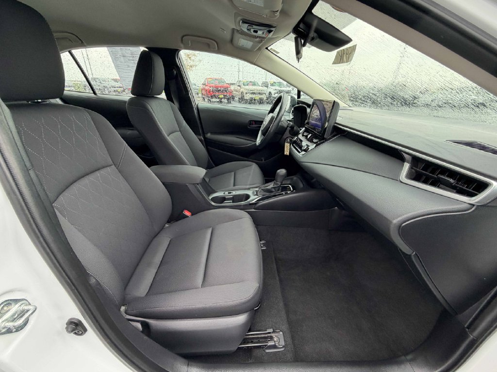 Used 2024 Toyota Corolla LE FWD image 23