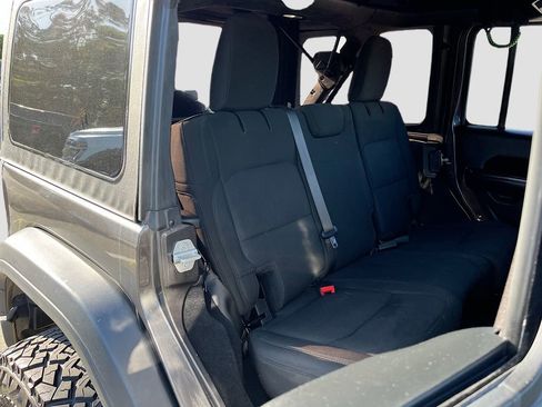 Used 2019 Jeep Wrangler Unlimited Sport S AWD/4WD image 23