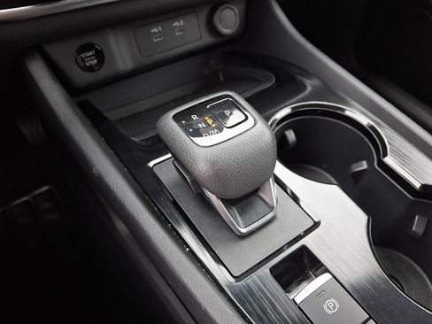 Used 2025 Nissan Rogue SV FWD image 14
