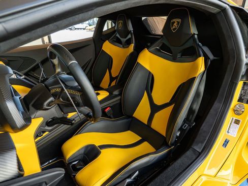 Used 2026 Lamborghini Temerario AWD/4WD image 12