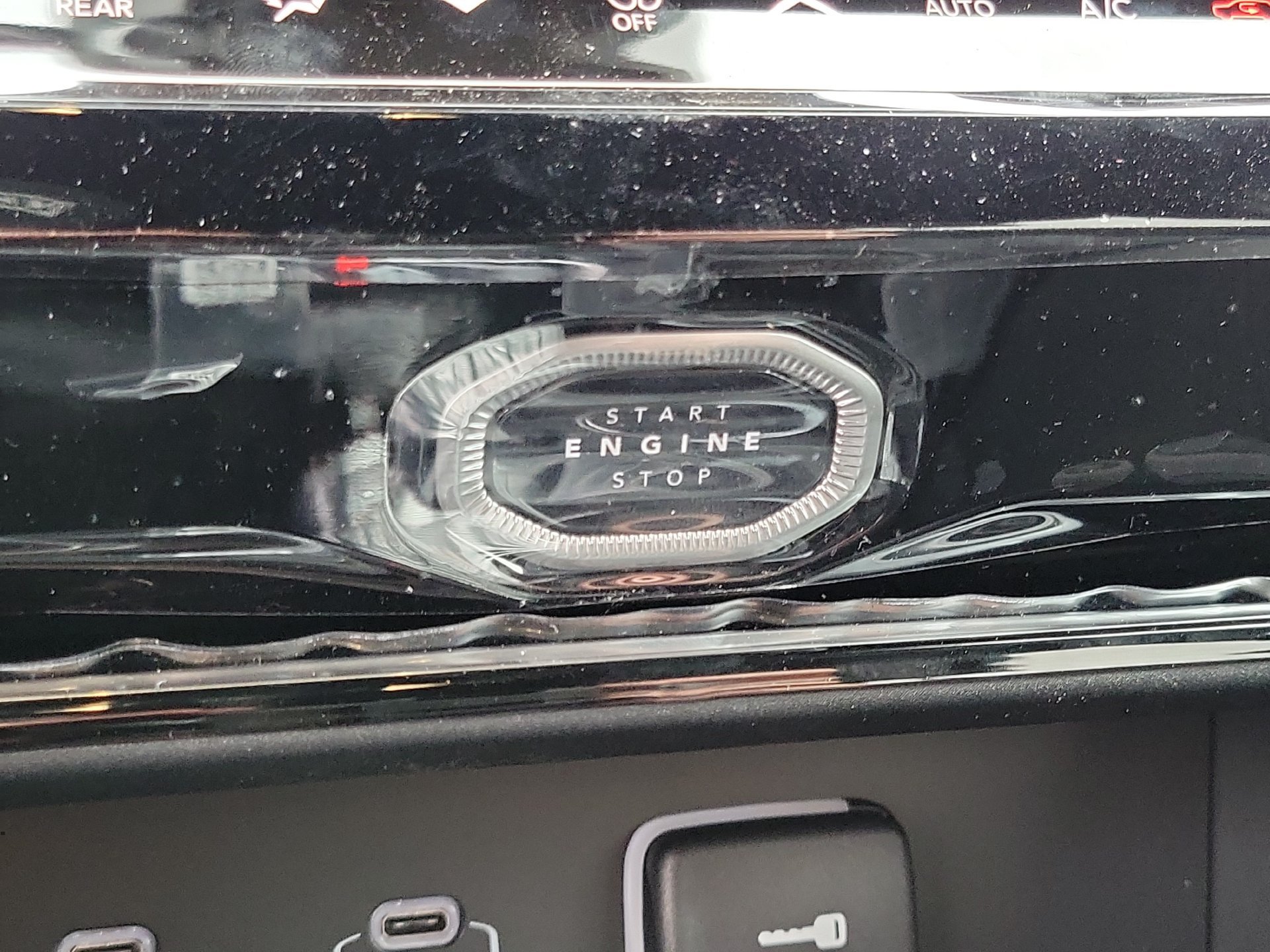 New 2026 Jeep Grand Cherokee Altitude RWD image 11