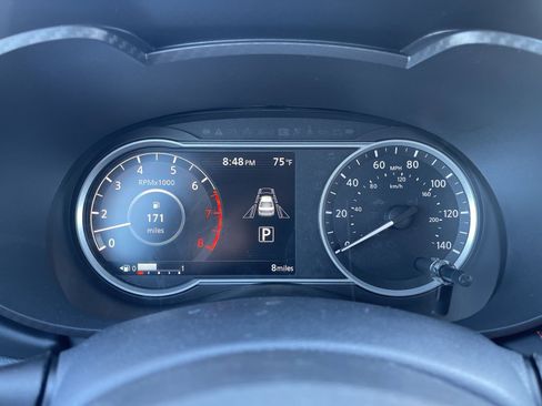 New 2025 Nissan Versa SR image 29