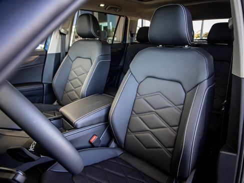 New 2026 Volkswagen Atlas SE image 28