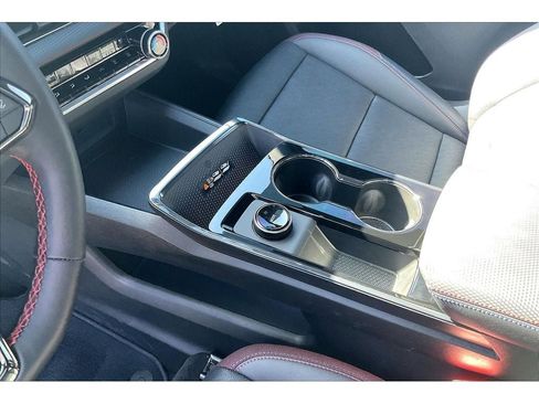 Used 2026 Chevrolet Equinox RS w/ Convenience Package III AWD/4WD image 19