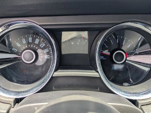 Used 2014 Ford Mustang Coupe RWD image 11