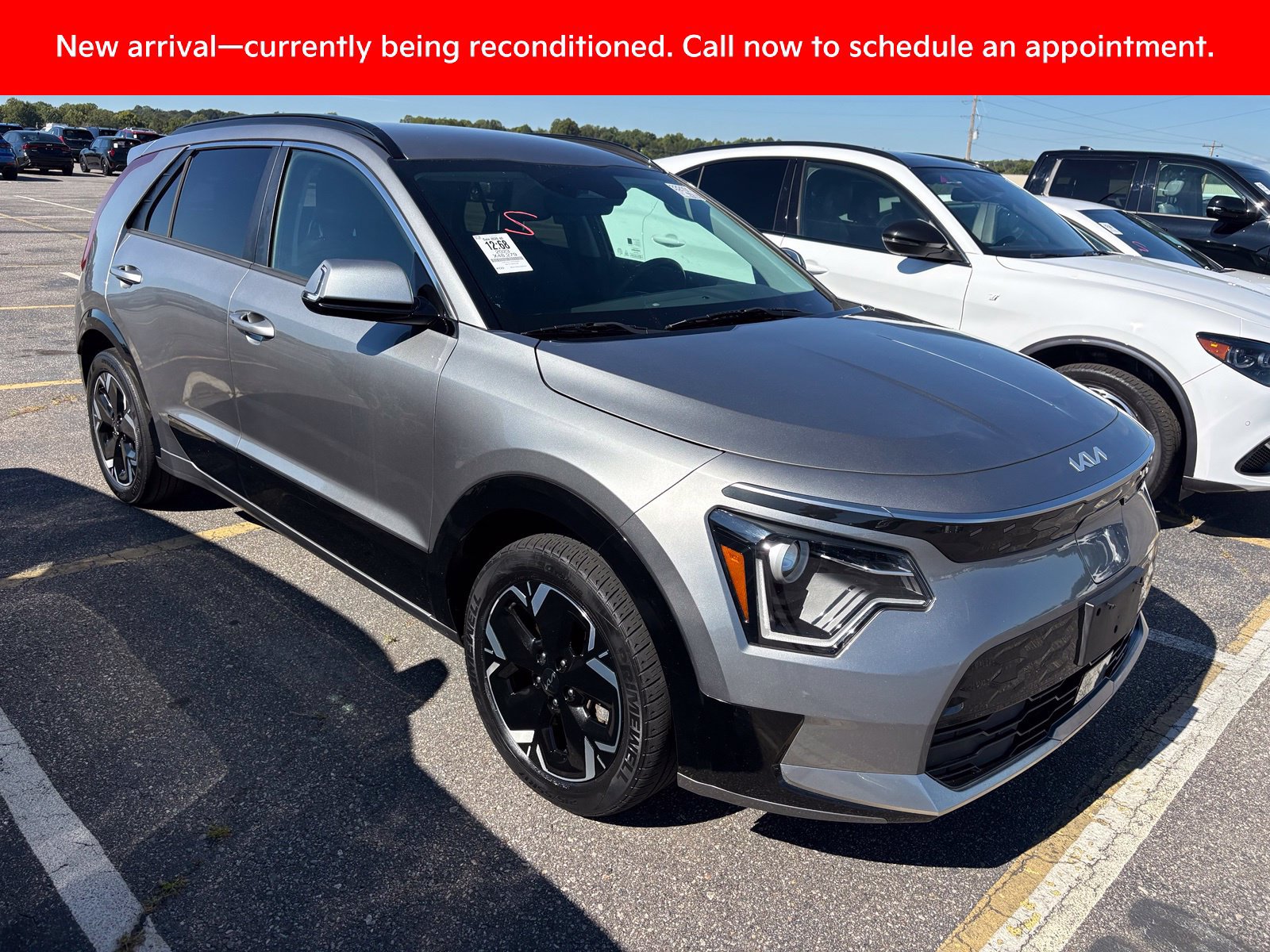 Used 2023 Kia Niro Wind w/ Wind Preserve Package FWD image 2