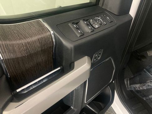 Used 2020 Ford F350 Lariat w/ Lariat Ultimate Package image 12