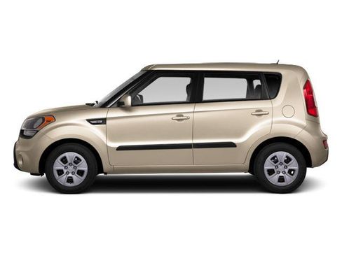 Used 2013 Kia Soul + image 3