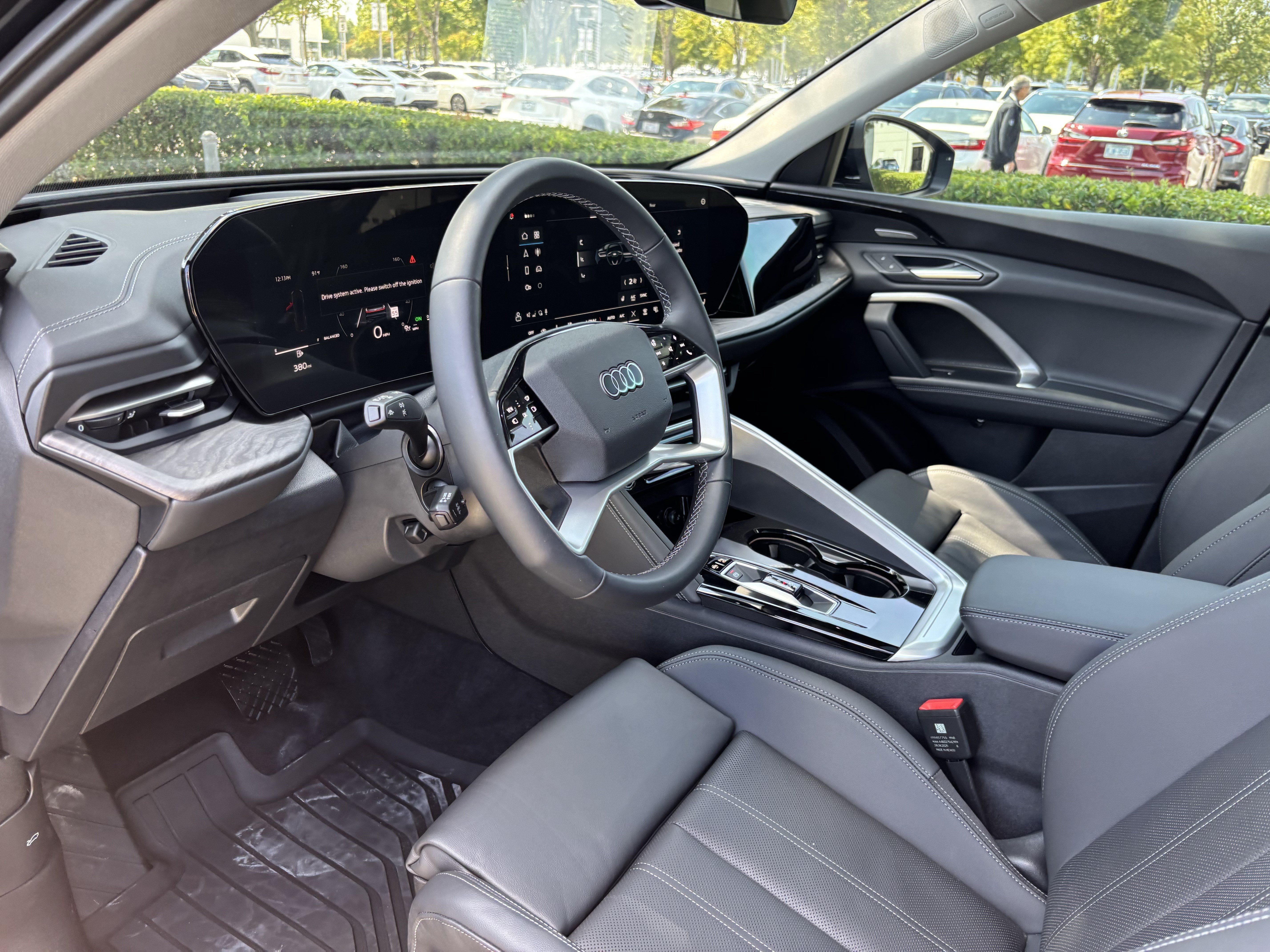 Certified 2025 Audi Q5 Premium AWD/4WD image 17