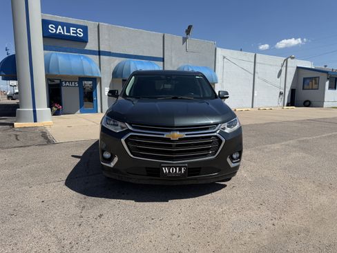 Used 2019 Chevrolet Traverse Premier image 2