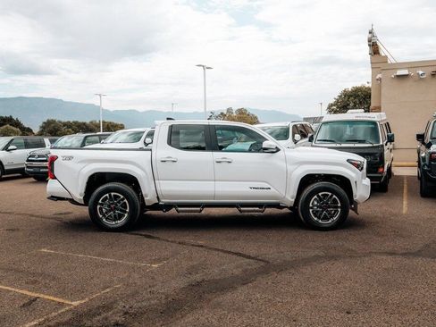 Used 2026 Toyota Tacoma TRD Sport AWD/4WD image 8