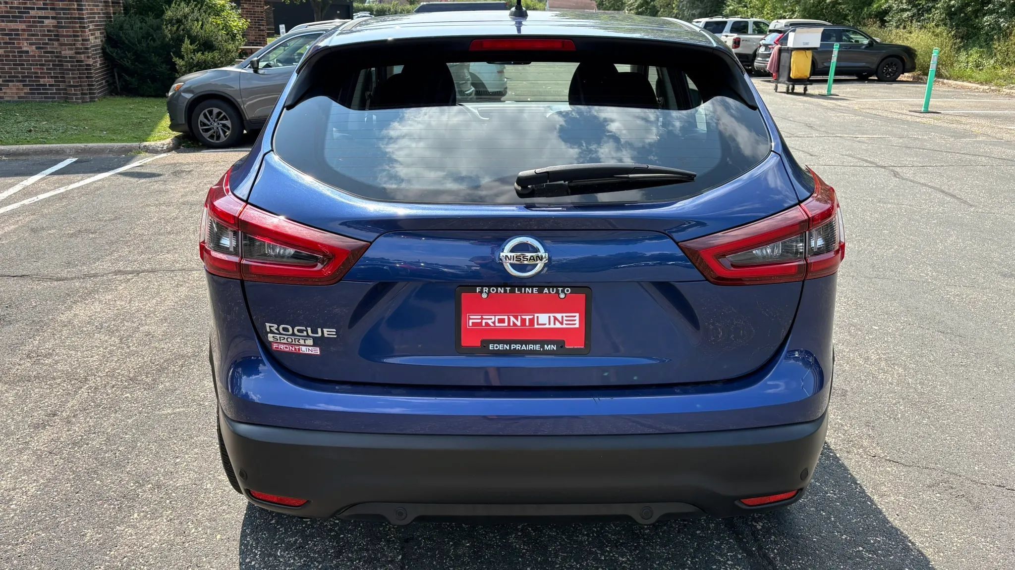 Used 2022 Nissan Rogue Sport S FWD image 9