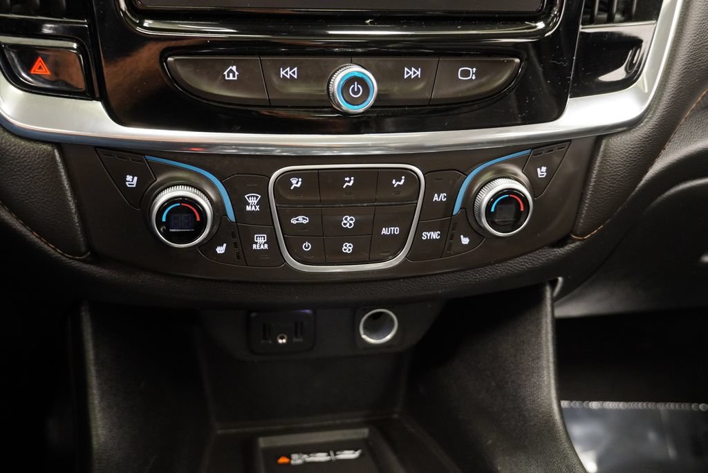 Used 2018 Chevrolet Traverse Premier w/ Redline Edition AWD/4WD image 22